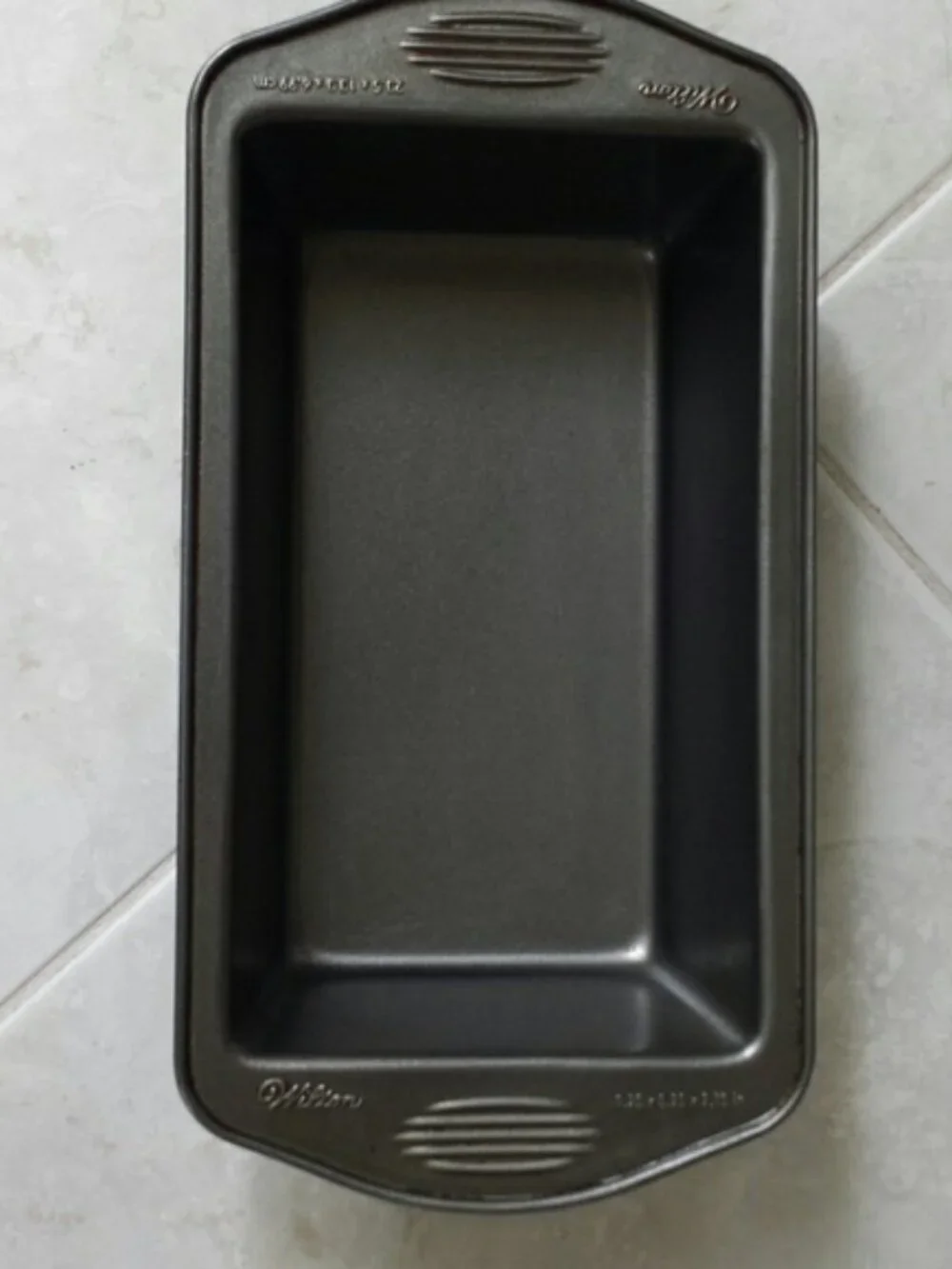 Wilton loaf pan